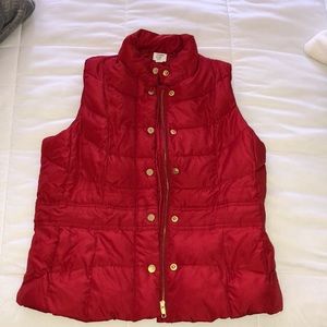 Red crown and ivy vest
